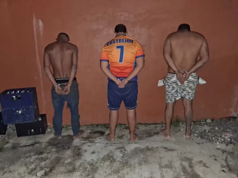 警方拘捕以假车讯诱骗并抢劫外国人的三名嫌犯