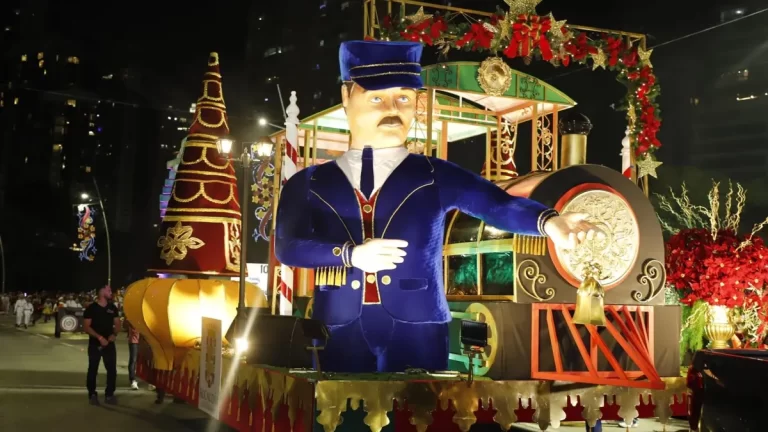 12 月 14 日首都迎来盛大圣诞庆典：游行、艺术节与灯光秀点亮城市