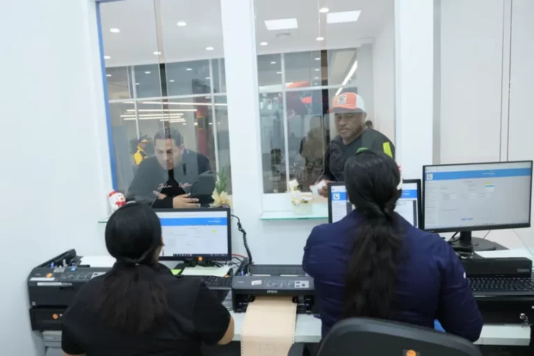 ATTT 在Federal Mall启用新的用户服务中心