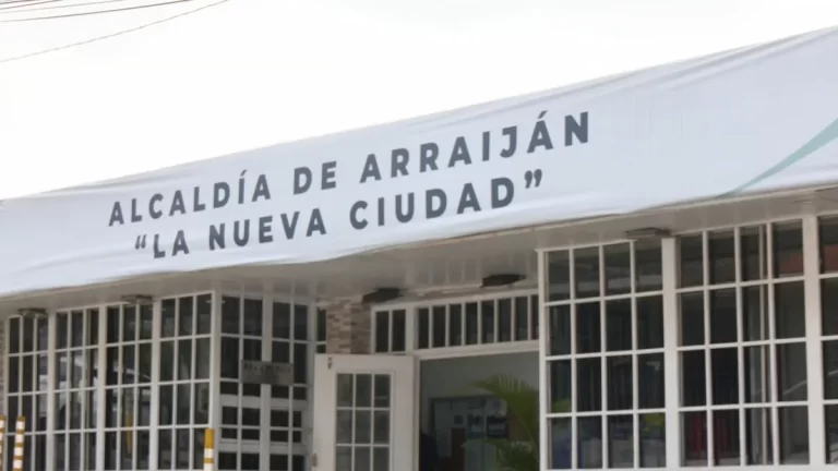 Arraiján 市议会就华人社区纪念碑被拆除表态：未被征询、未参与决策