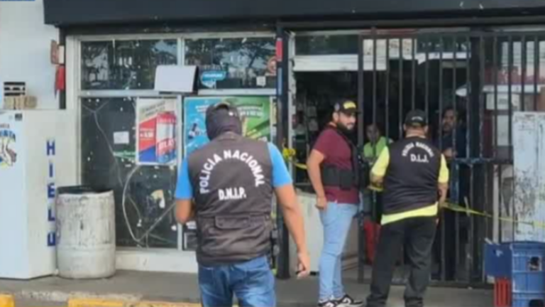 科隆抢劫未遂事件：安保人员开枪示警制服嫌犯