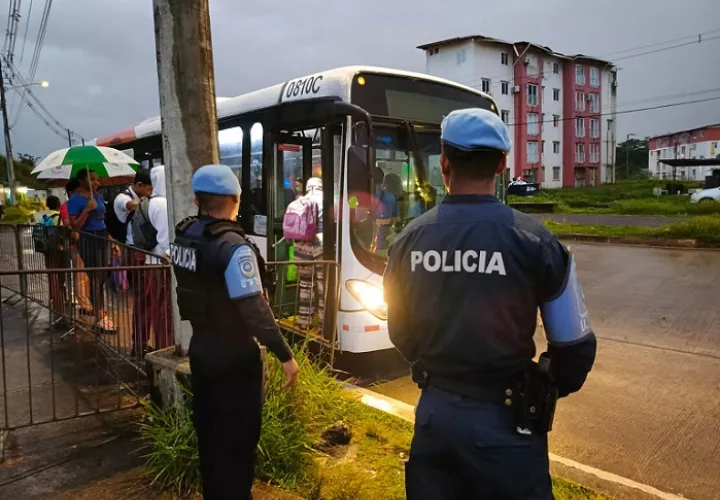 Colón 市中心发生抢劫案 一对古巴夫妇遭劫