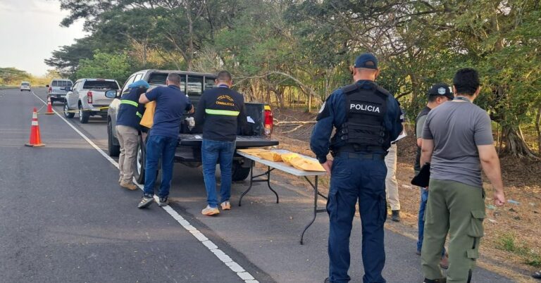  Chitré枪击案致1死2伤 警方追踪至Parita发现涉案车辆