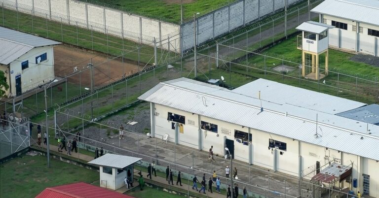 巴拿马警方将La Joyita越狱在逃人员悬赏提至2000美元
