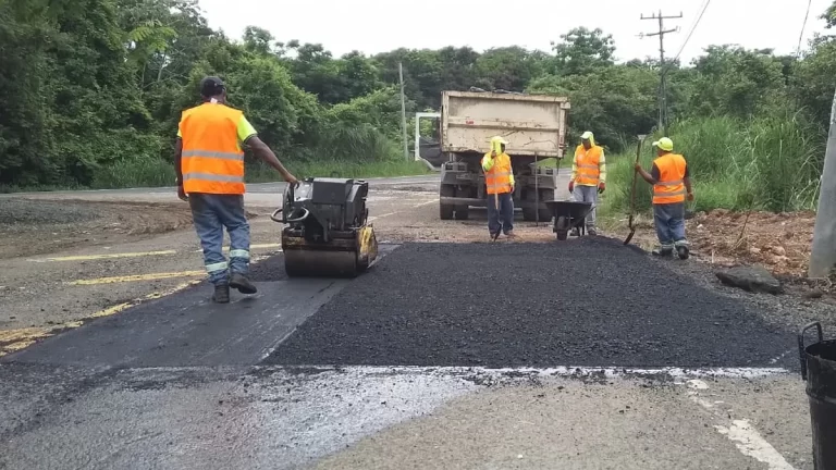 公共工程部对泛美公路及Veracruz路段实施大规模铺路修缮